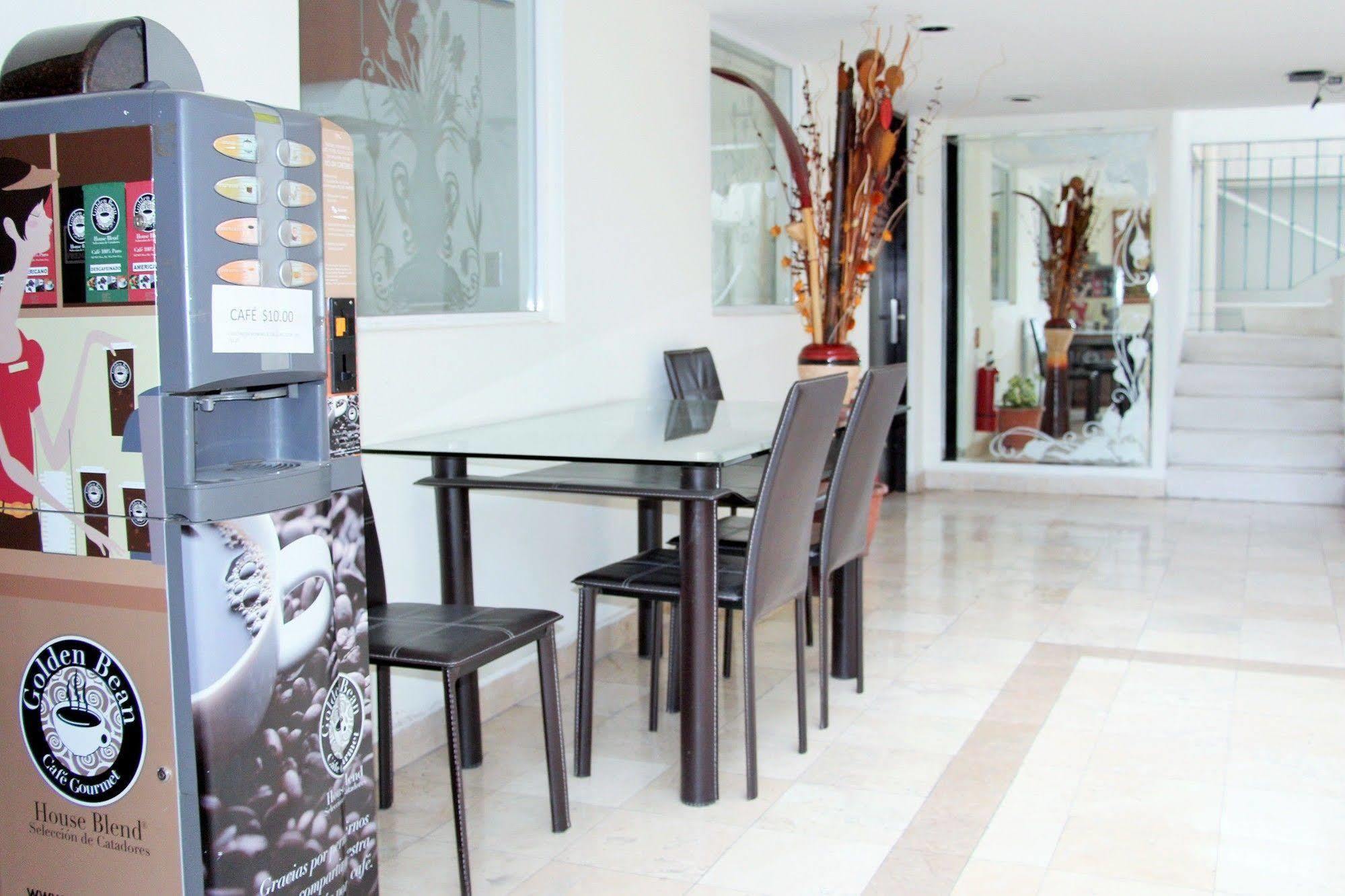 Residence L' Heritage Hipolito Taine By Bluebay Kota Meksiko Bagian luar foto
